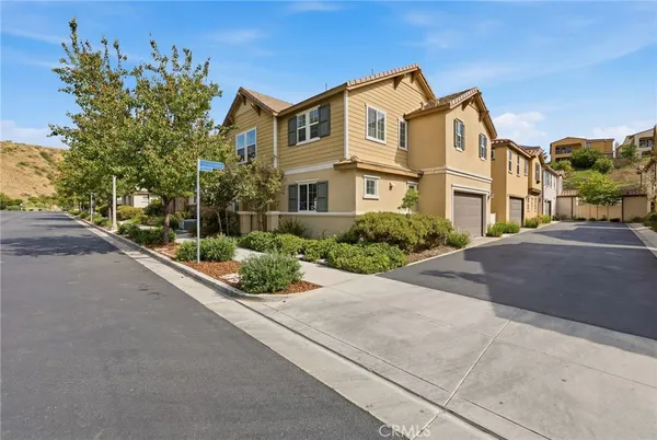 $720,000 | 27471 Poppy Court, Saugus, CA 91350