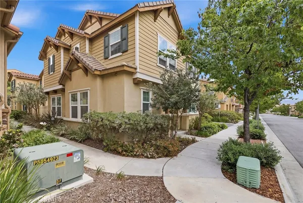 $720,000 | 27471 Poppy Court, Saugus, CA 91350