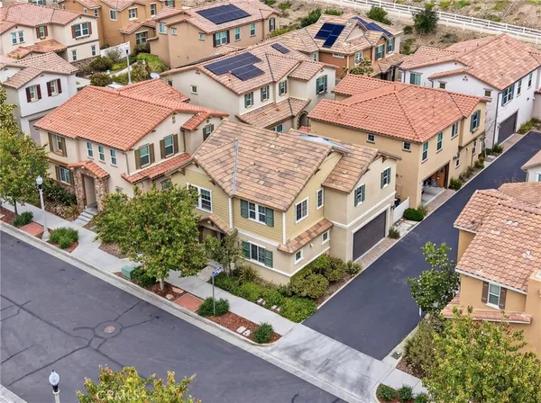 $720,000 | 27471 Poppy Court, Saugus, CA 91350
