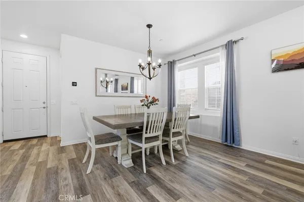 $720,000 | 27471 Poppy Court, Saugus, CA 91350