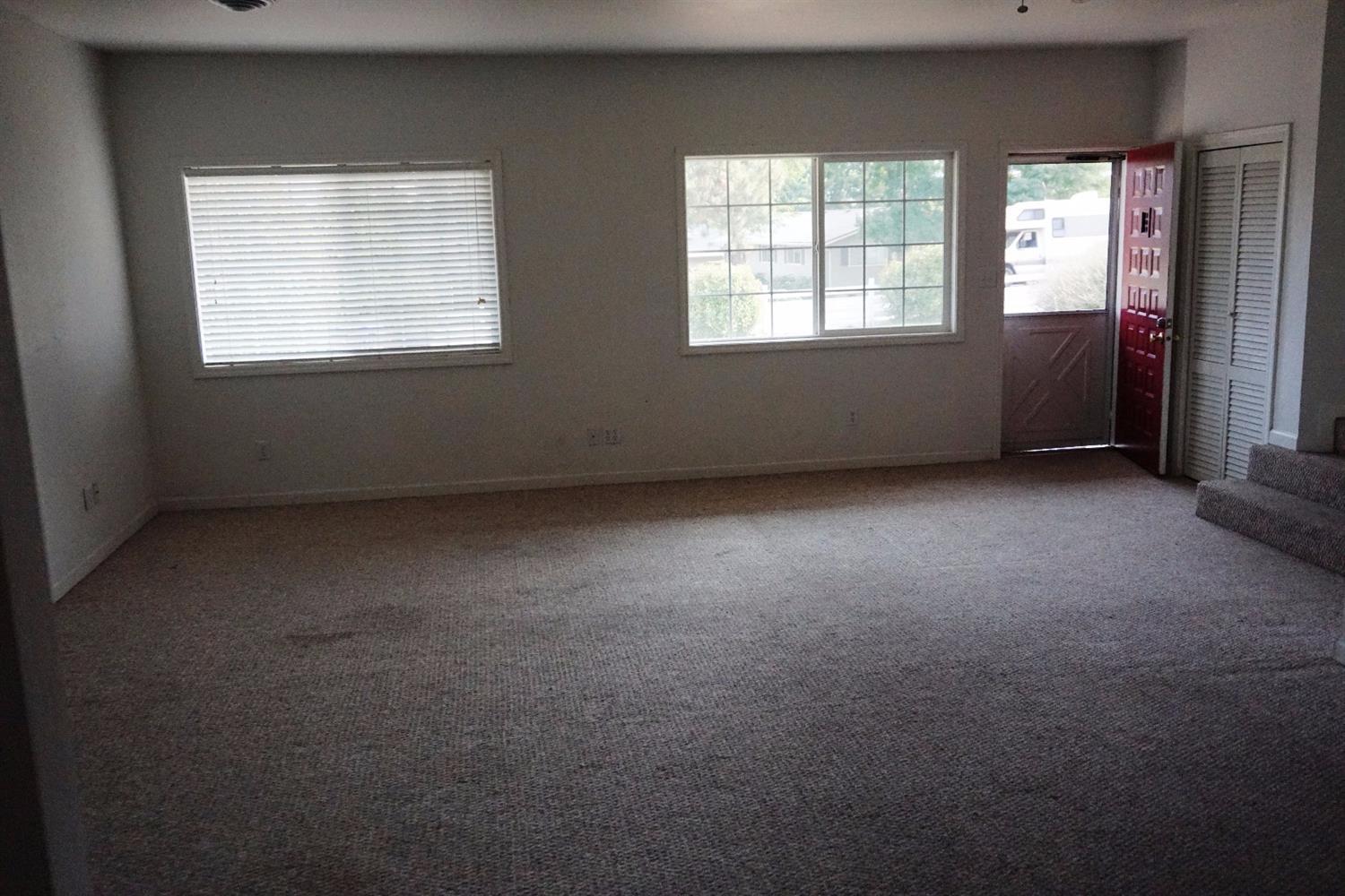 1312 Talent Avenue Talent, OR 97540 - Photo 15 of 21 an empty room with windows