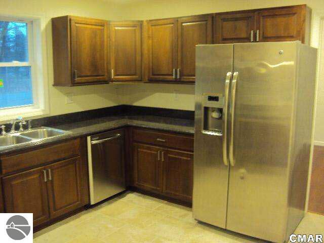 100 South Shepherd Road Mount Pleasant, MI 48858 - Photo 10 of 25 1772240-9.JPG