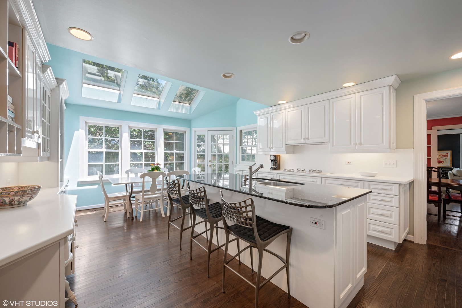 1010 Miami Road Wilmette, IL 60091 - Photo 8 of 29