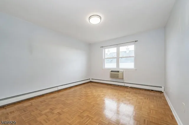 $3,000 | 7 Van Vleck Street, Montclair, NJ 07042