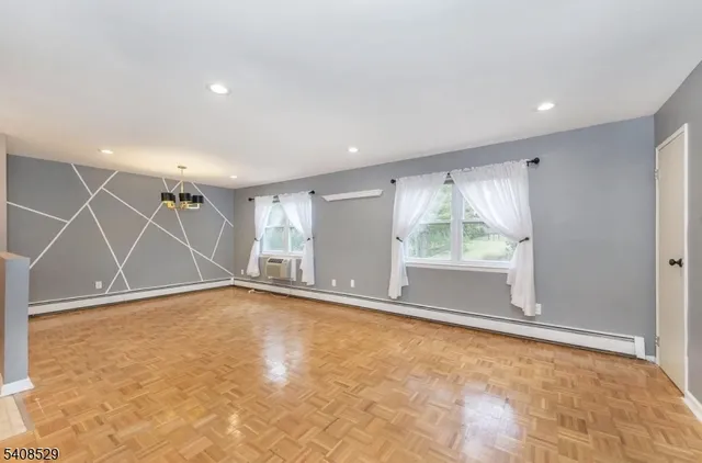 $3,000 | 7 Van Vleck Street, Montclair, NJ 07042