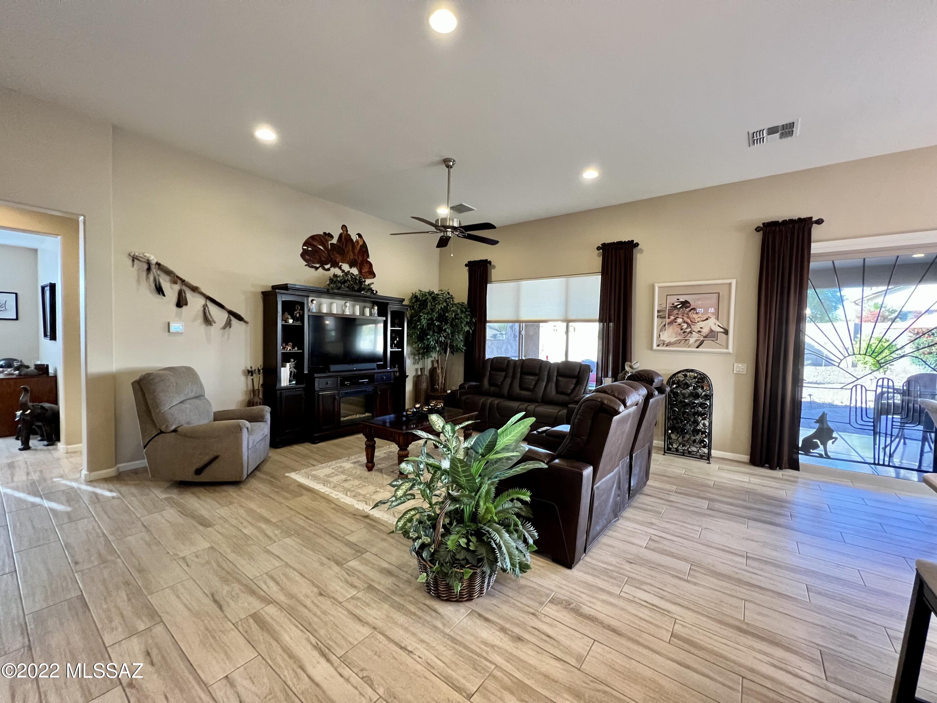 62622 East Border Rock Road Tucson, AZ 85739 - Photo 7 of 29