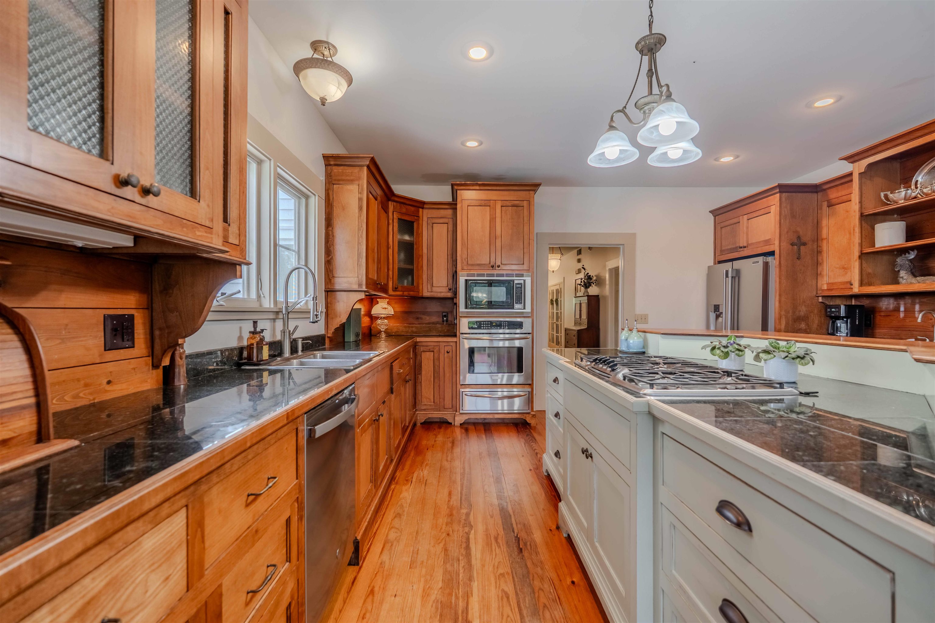 251 West McElhaney Road Taylors, SC 29687 - Photo 14 of 50