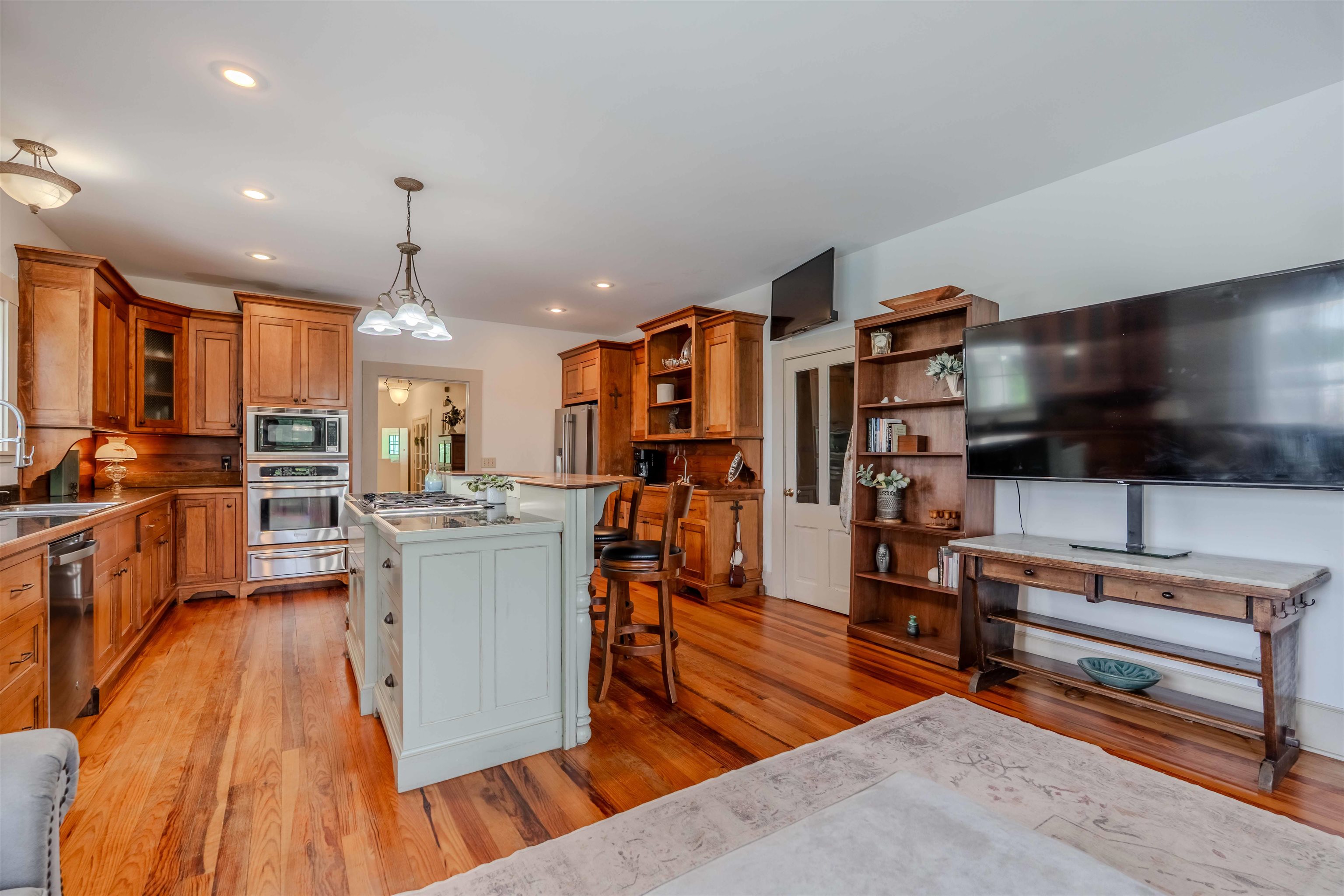 251 West McElhaney Road Taylors, SC 29687 - Photo 15 of 50