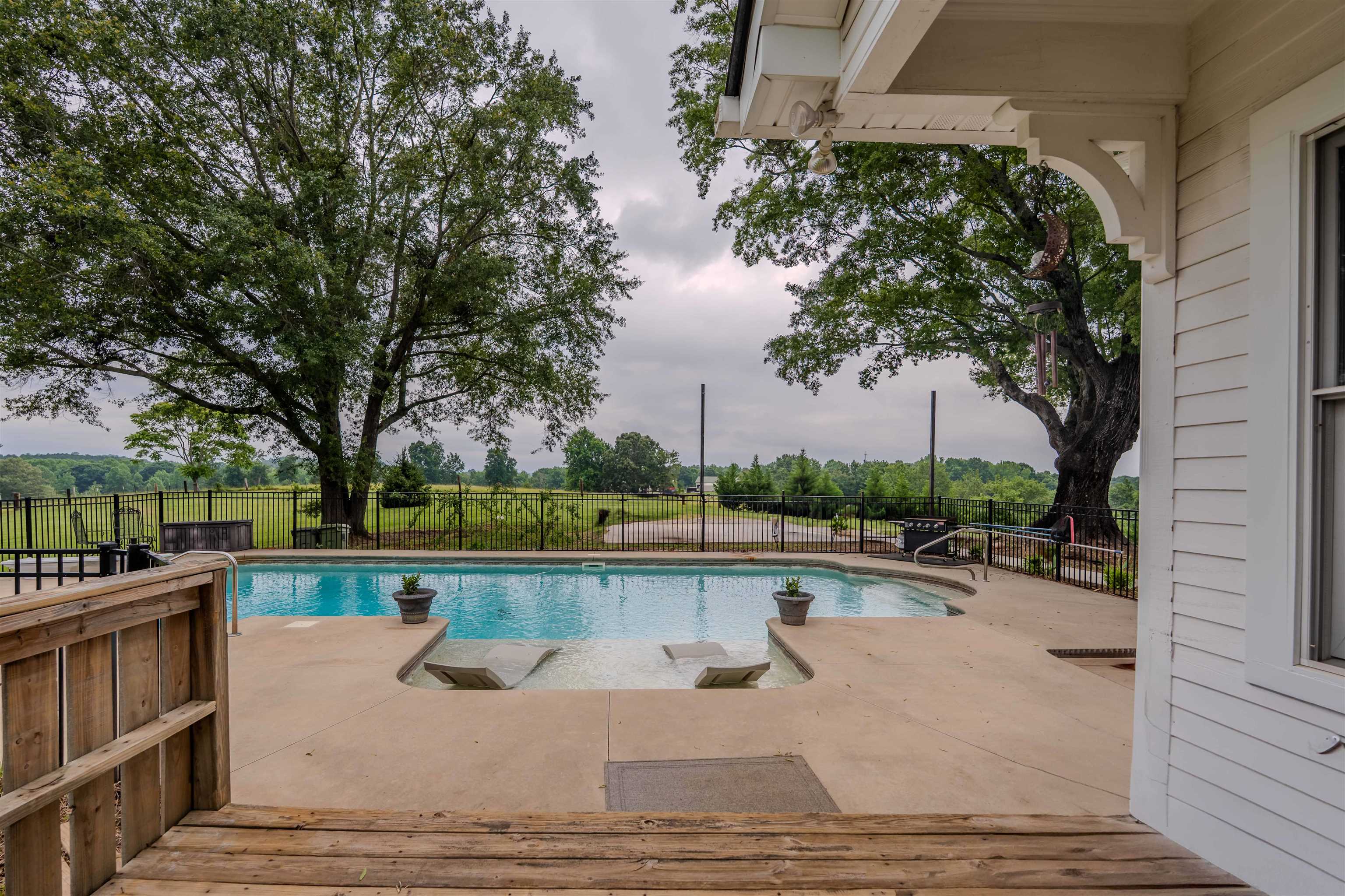 251 West McElhaney Road Taylors, SC 29687 - Photo 22 of 50