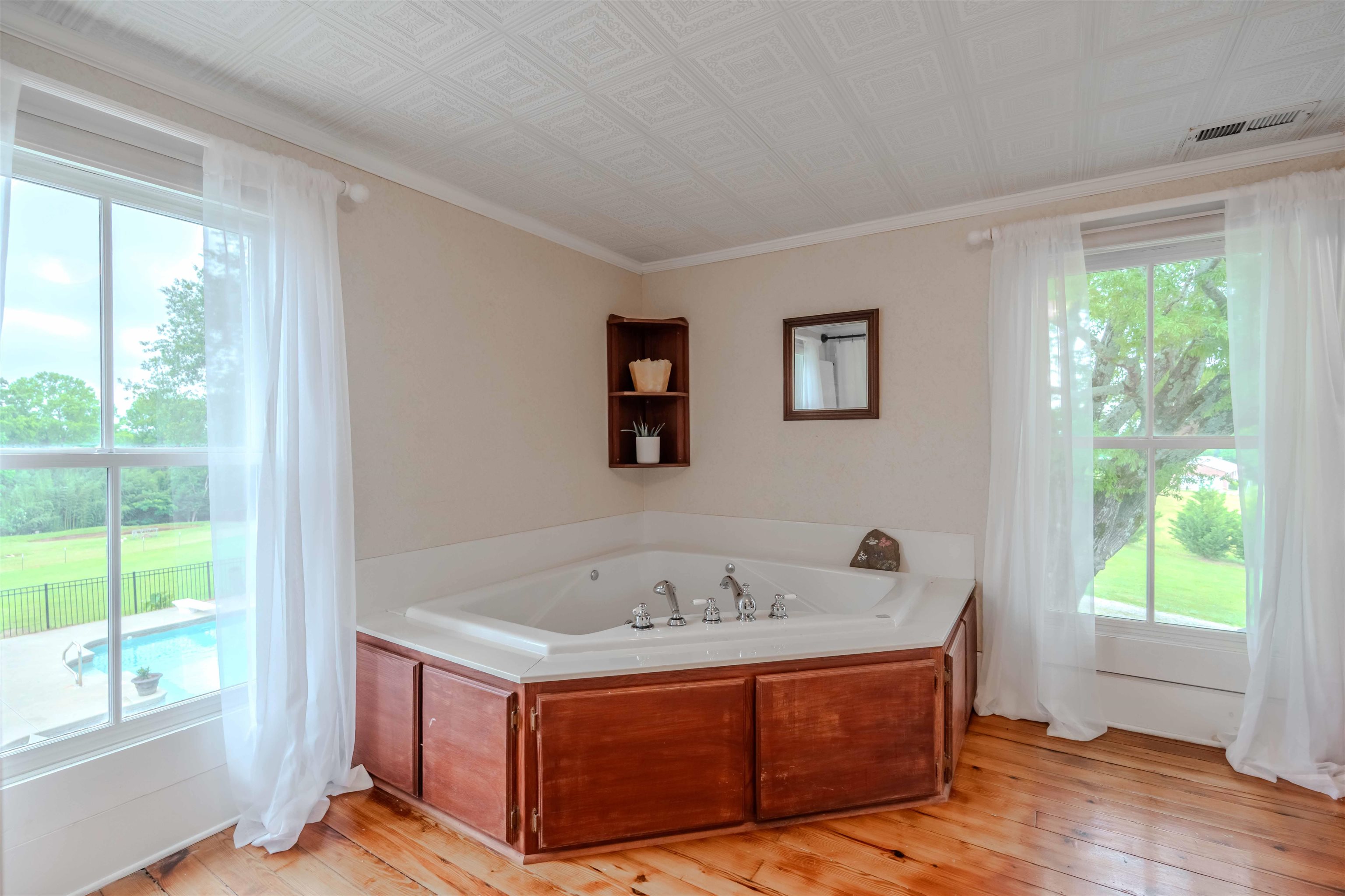 251 West McElhaney Road Taylors, SC 29687 - Photo 35 of 50