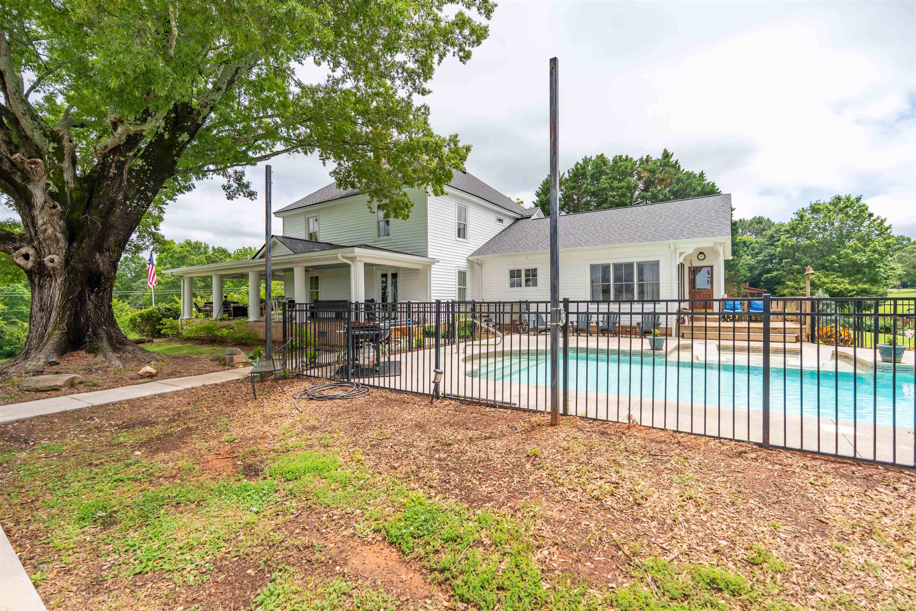251 West McElhaney Road Taylors, SC 29687 - Photo 43 of 50