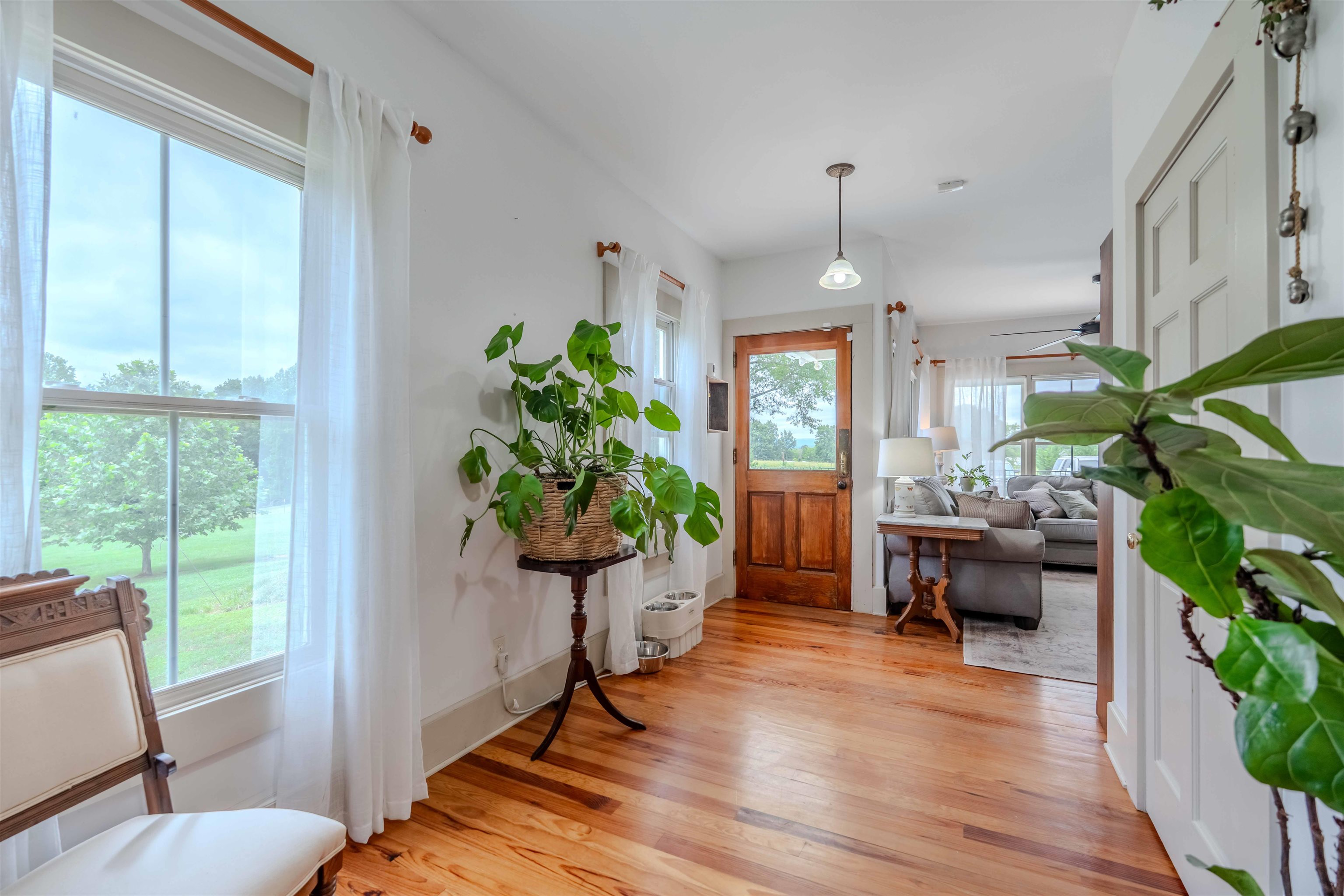 251 West McElhaney Road Taylors, SC 29687 - Photo 7 of 50