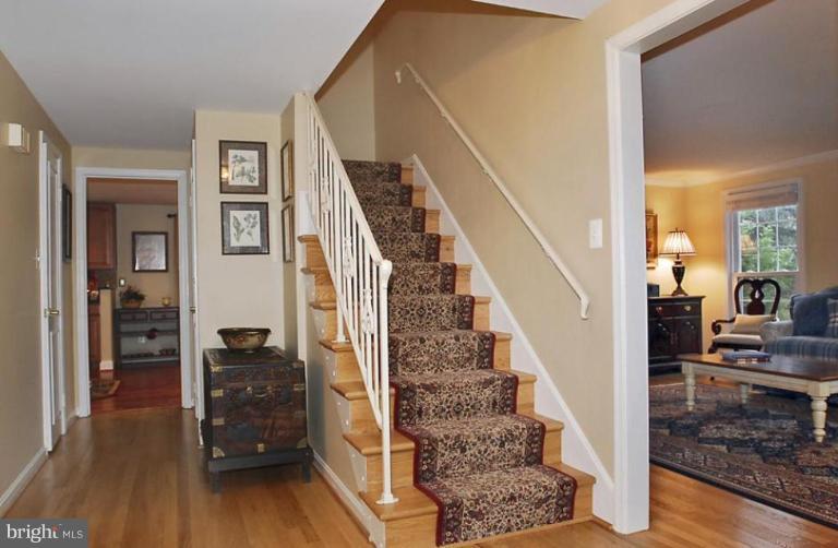 12405 Over Ridge Road Potomac, MD 20854 - Photo 4 of 30 Elegant Center Hall