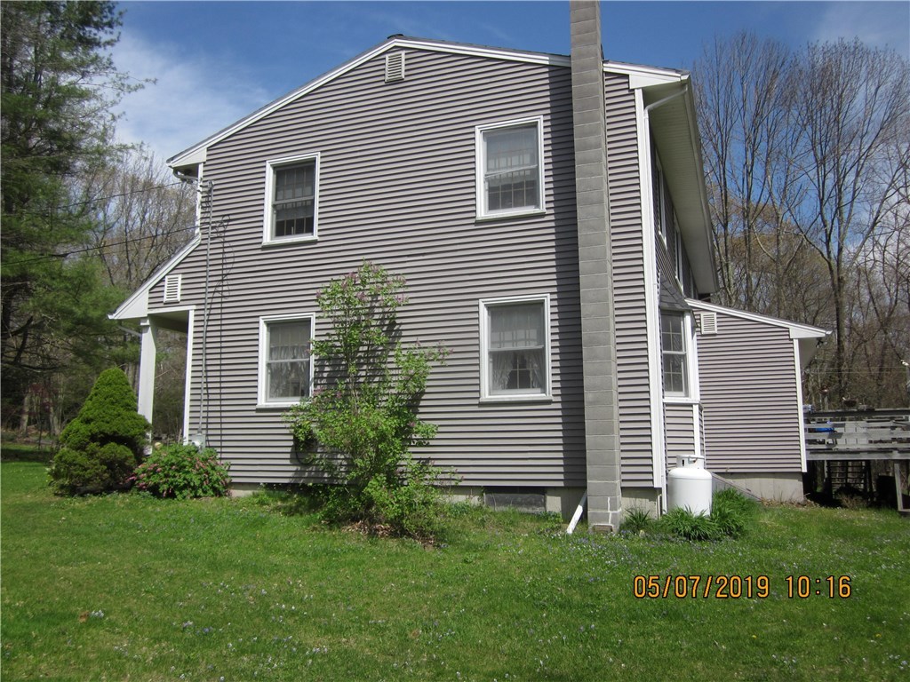 19 1/2 Burgess Road Foster, RI 02825 - Photo 3 of 25