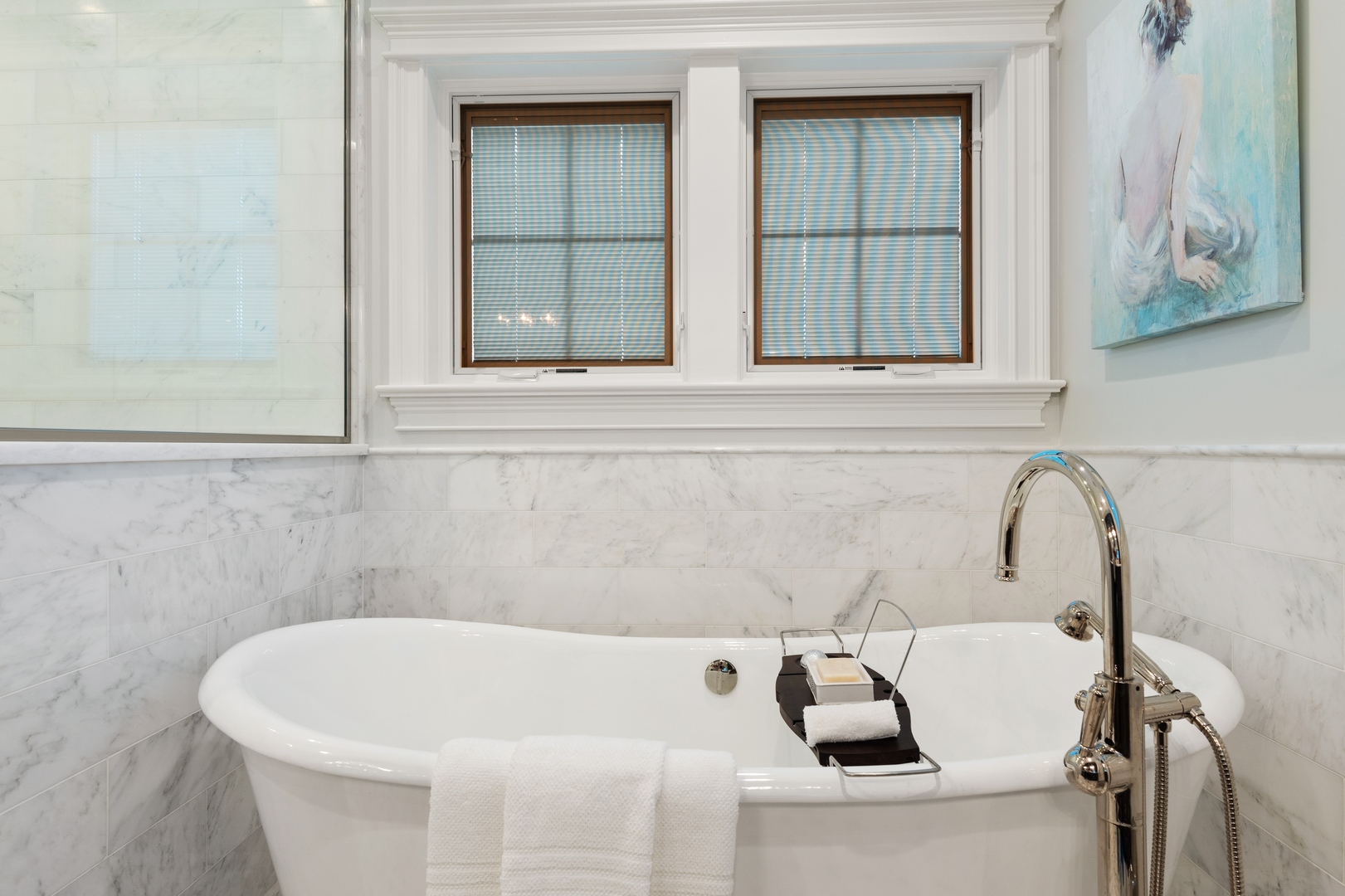 Undisclosed Address Wilmette, IL 60091 - Photo 30 of 66 a bath tub sitting next to a window