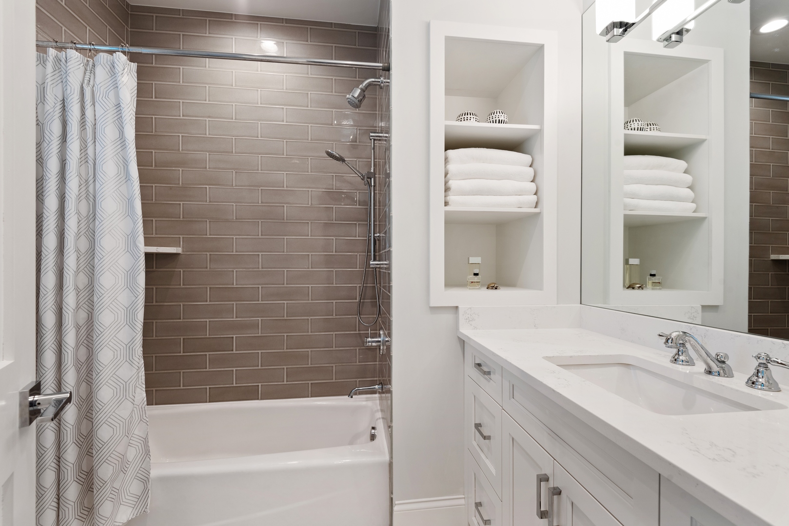 Undisclosed Address Wilmette, IL 60091 - Photo 34 of 66