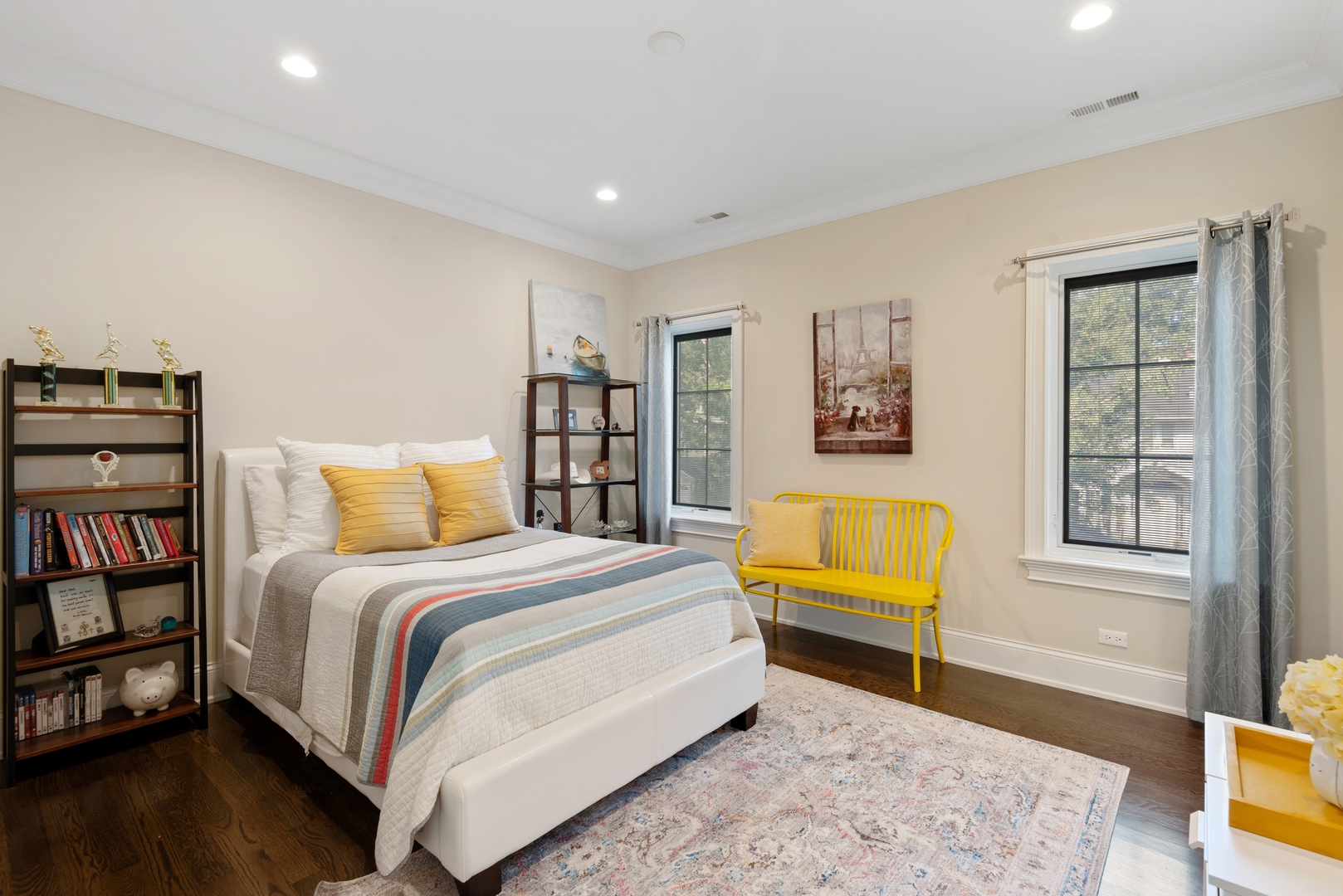 Undisclosed Address Wilmette, IL 60091 - Photo 35 of 66 a spacious bedroom with a bed and a couch