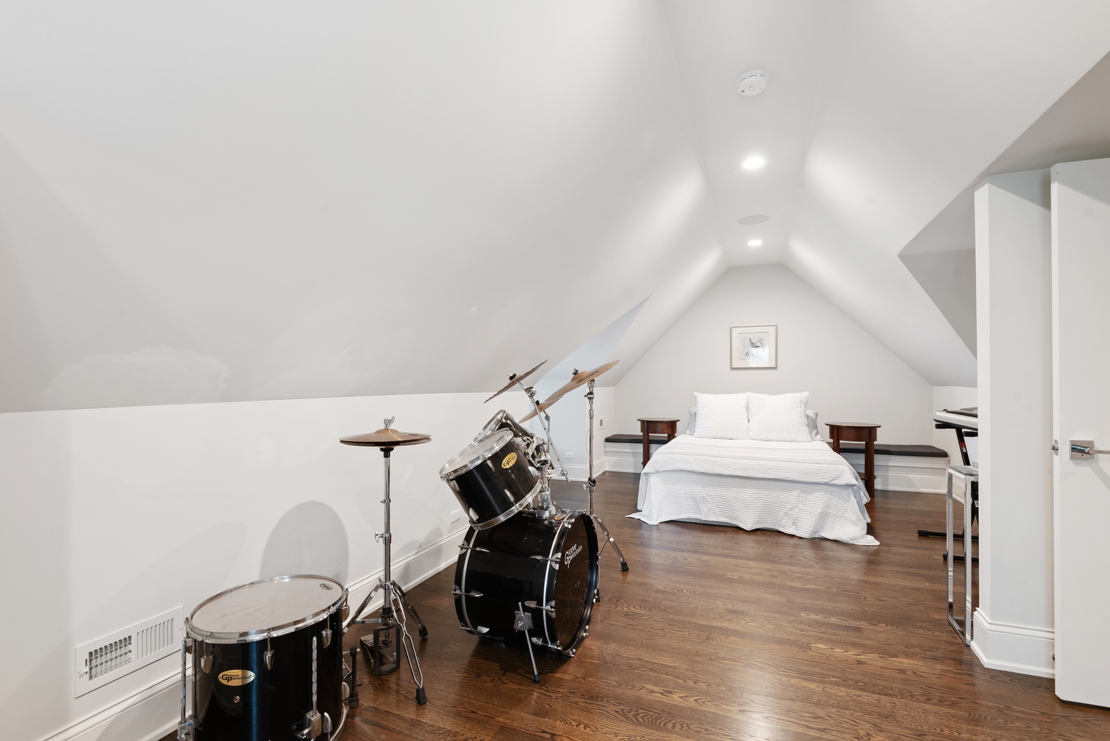 Undisclosed Address Wilmette, IL 60091 - Photo 40 of 66 a view of a room with wooden floor and furniture