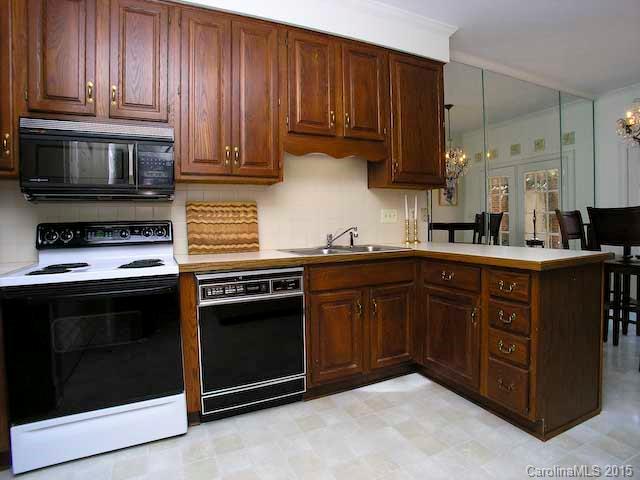 2851 Sharon View Road, Unit NONE Charlotte, NC 28210 - Photo 8 of 16 Gallery Image 8