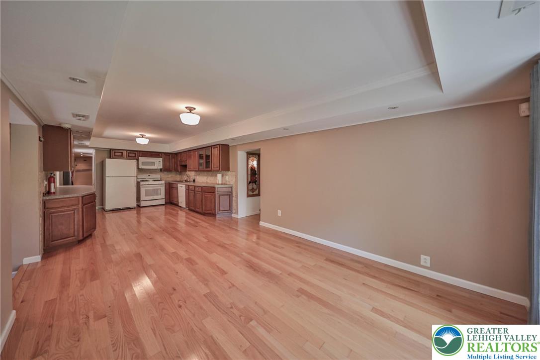 1709 Reading Drive Bethlehem, PA 18015 - Photo 13 of 91