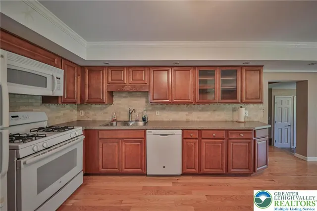 $410,000 | 1709 Reading Drive, Bethlehem, PA 18015