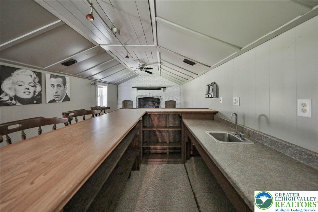 1709 Reading Drive Bethlehem, PA 18015 - Photo 34 of 91