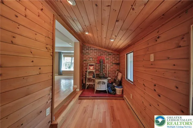 $410,000 | 1709 Reading Drive, Bethlehem, PA 18015