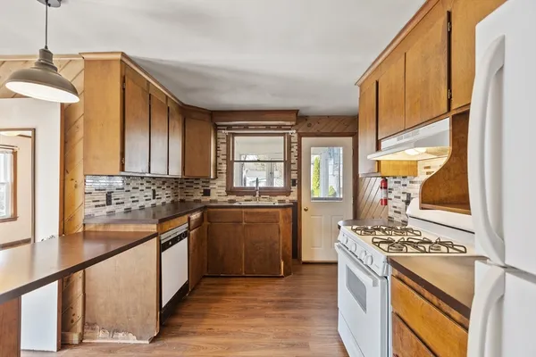 $399,900 | 12 Bowers Avenue, Tyngsborough, MA 01879