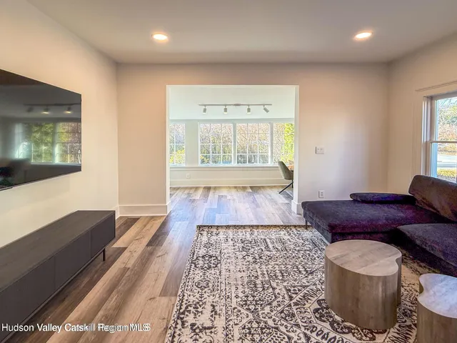 $3,495 | 18 Rock City Road, Unit B, Woodstock, NY 12498