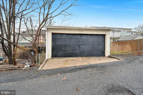 $160,000 | 320 Spring Garden Street, Pottsville, PA 17901