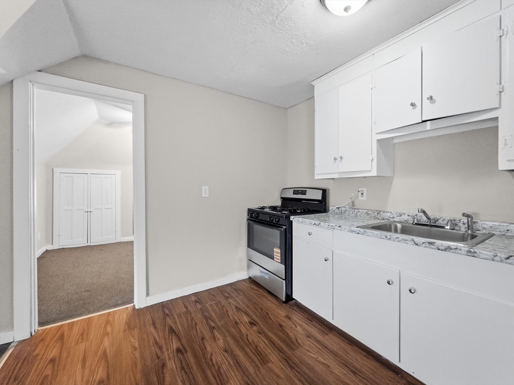 286 Pine Street, Unit 3R Holyoke, MA 01040 - Photo 5 of 6