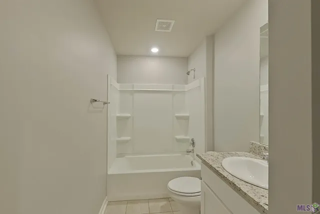 $1,795 | 104 ORTHELLO Court, Lafayette, LA 70507