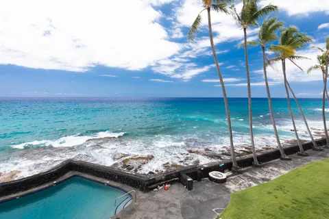 $538,000 | 77-6452 Alii Drive, Unit 305, Kailua-Kona, HI 96740