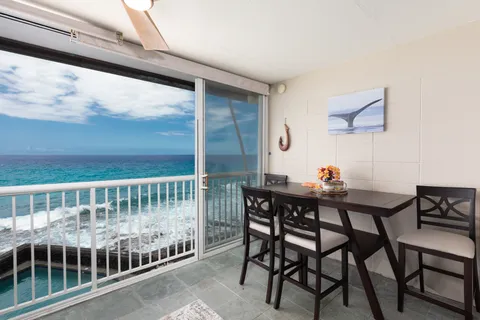 $538,000 | 77-6452 Alii Drive, Unit 305, Kailua-Kona, HI 96740