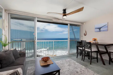 $538,000 | 77-6452 Alii Drive, Unit 305, Kailua-Kona, HI 96740