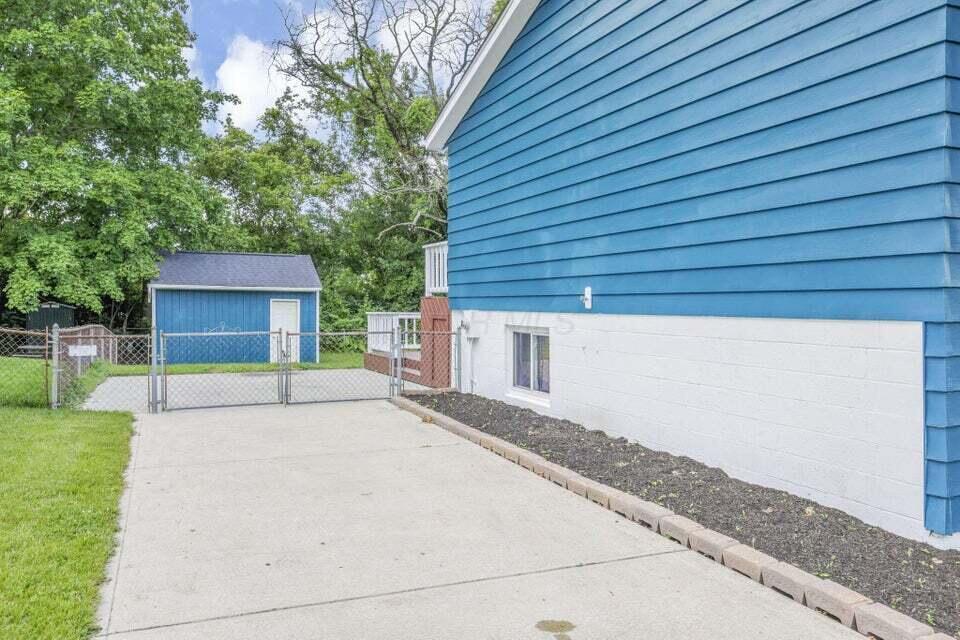 1588 Fall Brook Road Columbus, OH 43223 - Photo 42 of 54 20260624005937227055000000-o