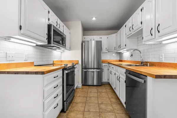 $410,000 | 23 West Ridge Drive, Peterborough, NH 03458