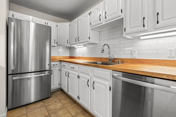 $410,000 | 23 West Ridge Drive, Peterborough, NH 03458