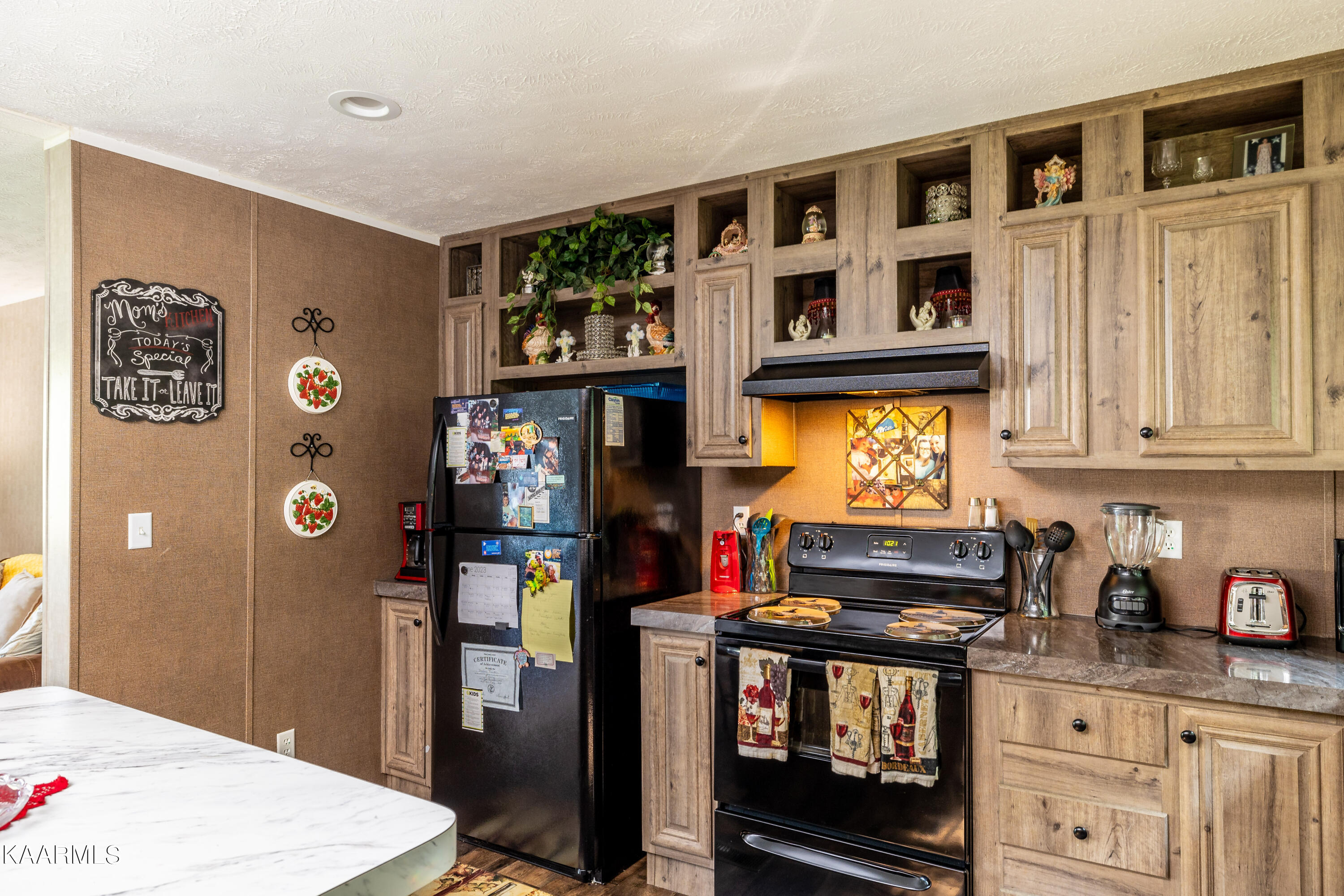 323 Cumberland View Road Clinton, TN 37716 - Photo 13 of 40 Kitchen