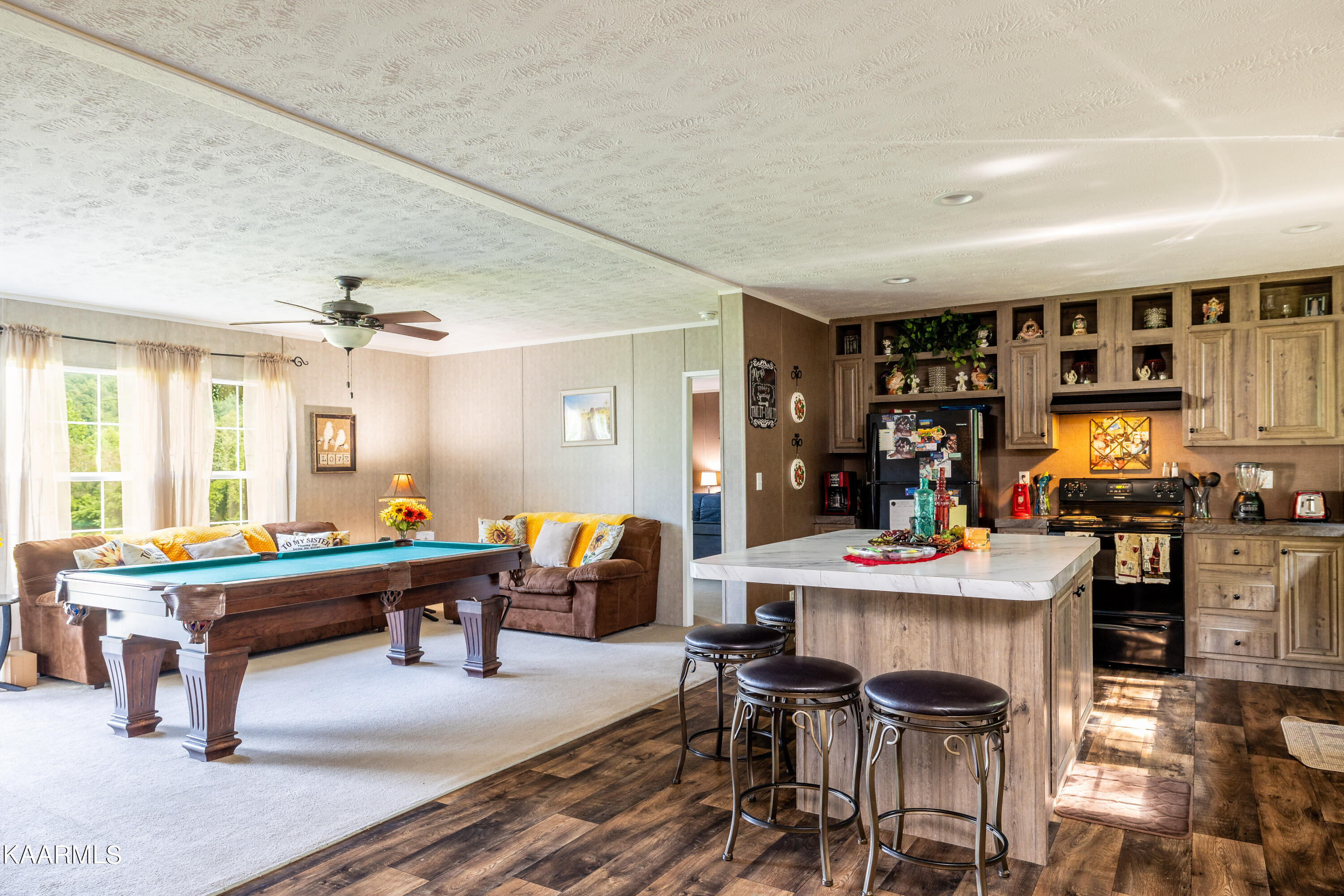 323 Cumberland View Road Clinton, TN 37716 - Photo 10 of 40 Kitchen/Living Rm