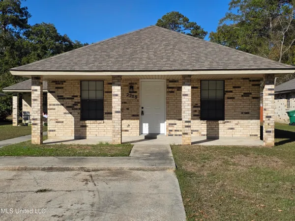 $1,000 | 2208 South McGeehee Lane, Picayune, MS 39466
