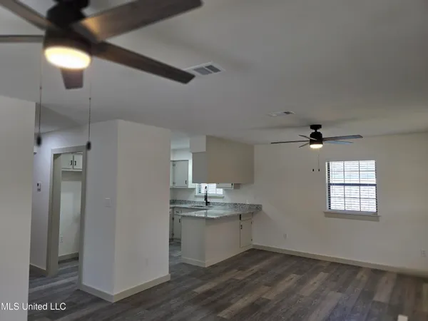 $1,000 | 2208 South McGeehee Lane, Picayune, MS 39466
