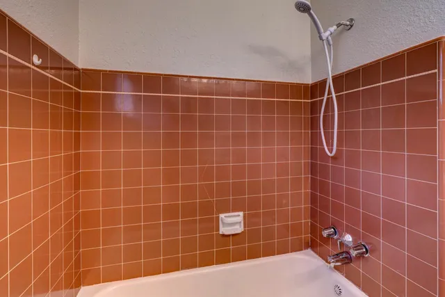 $380,000 | 1402 South Nevada Avenue, Los Banos, CA 93635