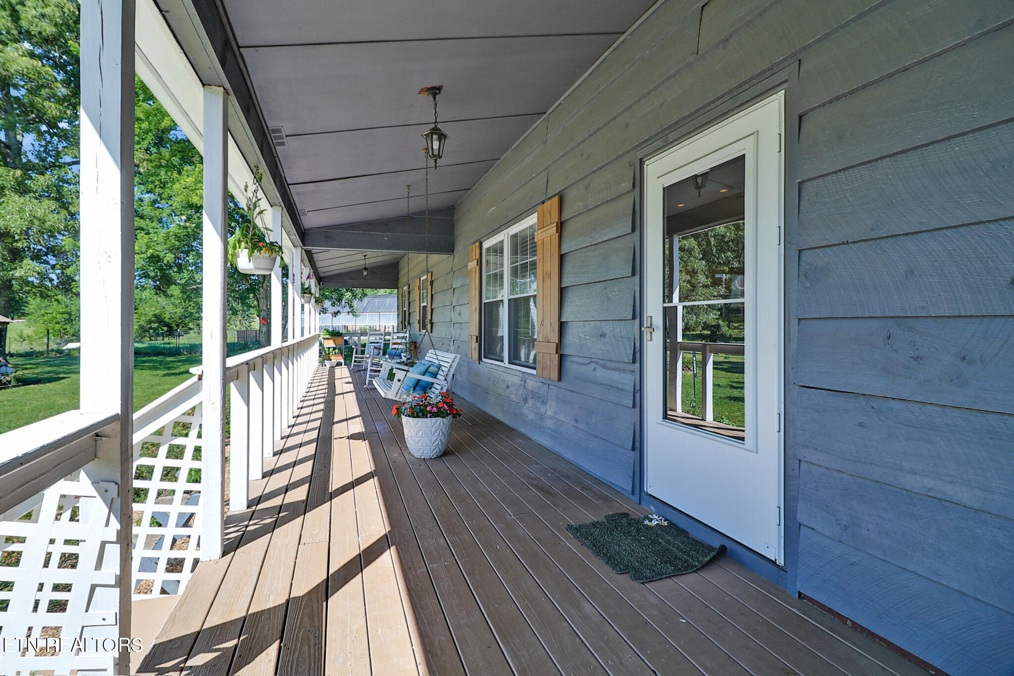 122 Frankfort Road Lancing, TN 37770 - Photo 32 of 60 Front Porch