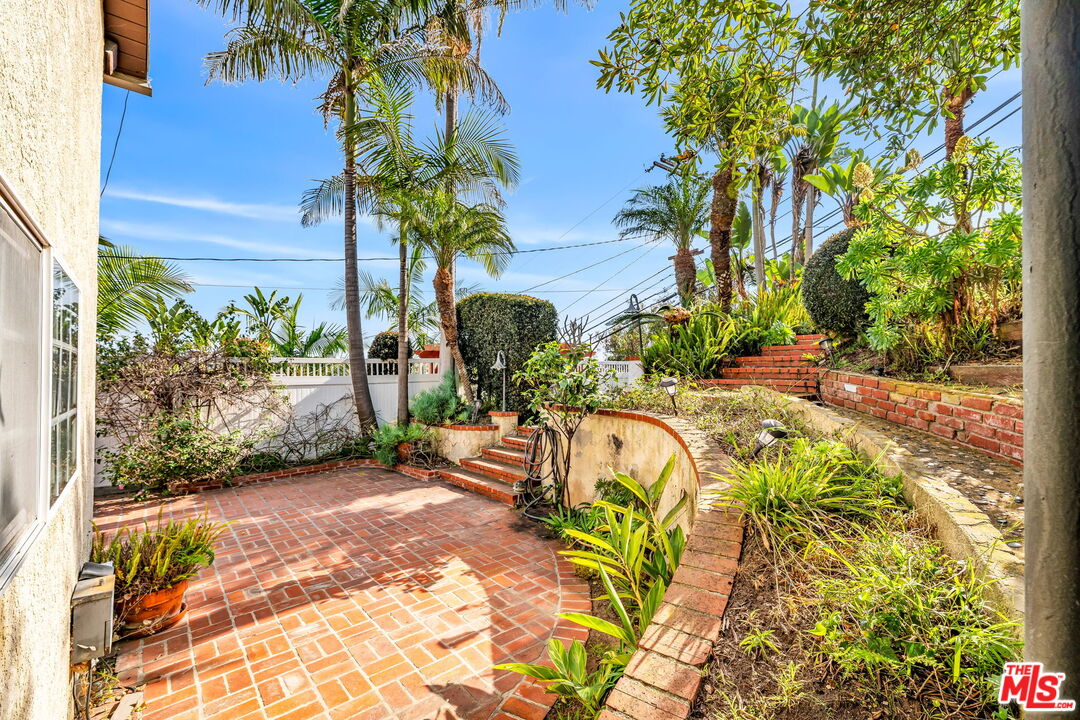 408 Talbert Street Playa del Rey, CA 90293 - Photo 17 of 24