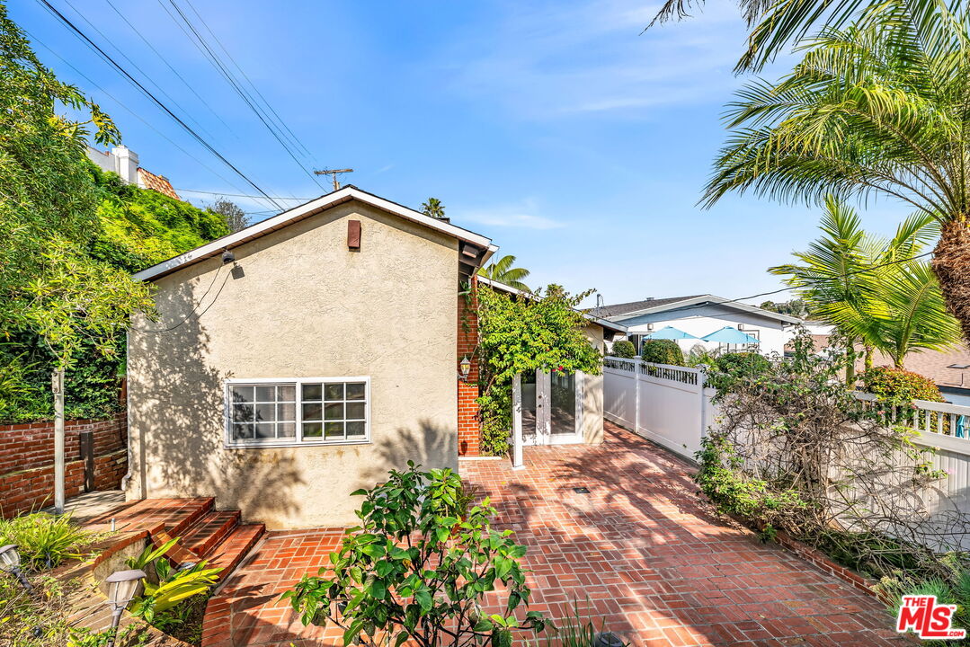 408 Talbert Street Playa del Rey, CA 90293 - Photo 18 of 24