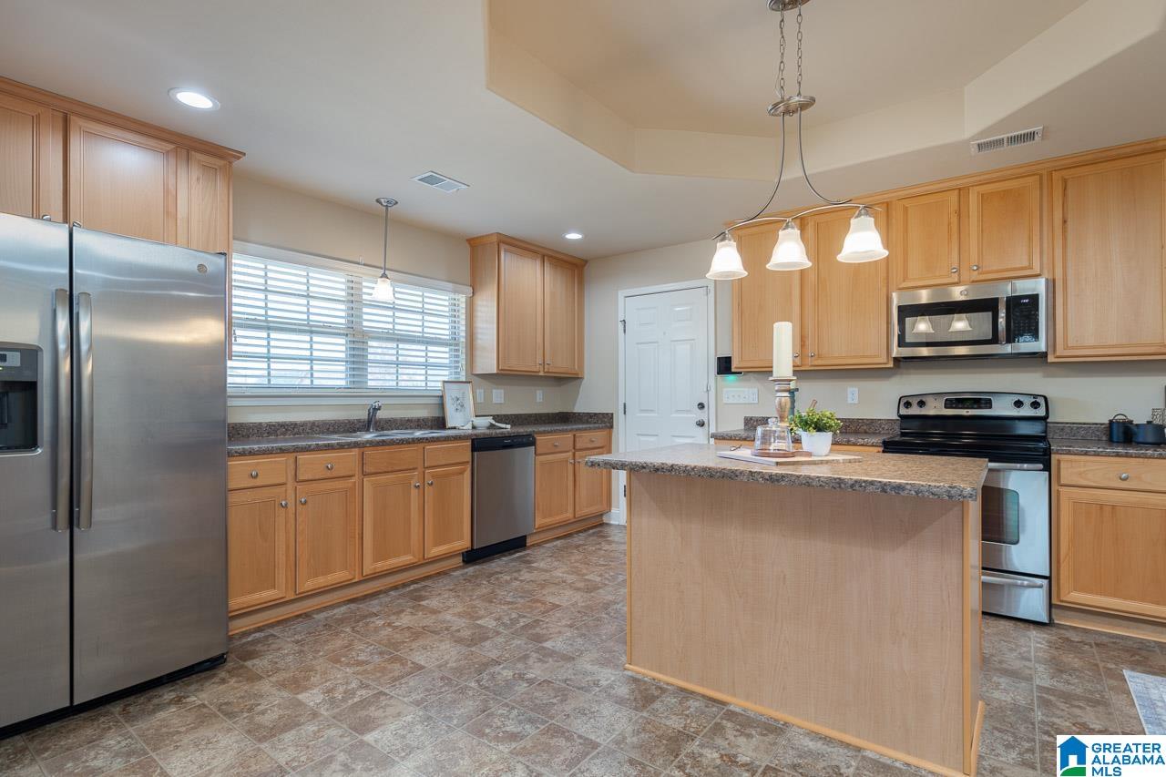 1021 Conner Circle Alabaster, AL 35007 - Photo 15 of 49