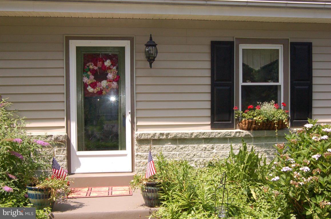 1224 Orchard Road Lititz, PA 17543 - Photo 3 of 18