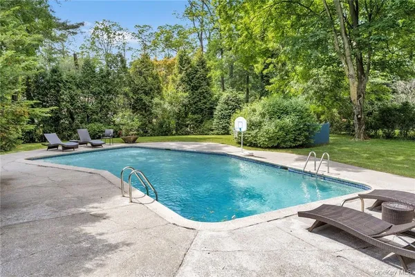 $8,000 | 5 Deerhill Lane, Scarsdale, NY 10583