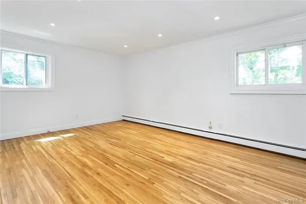 $8,000 | 5 Deerhill Lane, Scarsdale, NY 10583